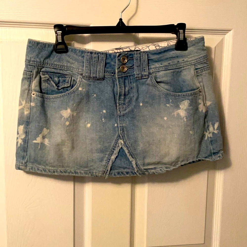 Denim Distressed Mini Skirt by- Hint Jeans SZ-9 with zip up and pockets